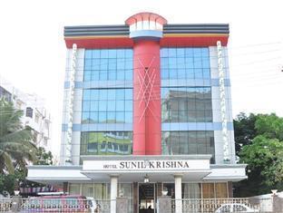 Hotel Sunilkrishna ตีรูปาติ ภายนอก รูปภาพ